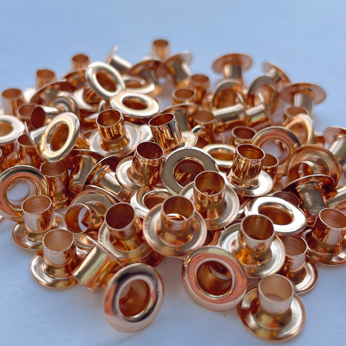 1000 Pza Ojillo Oro 150